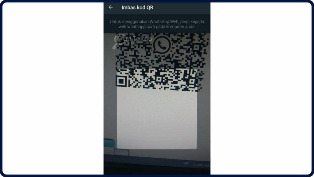 arahkan pengimbas kod qr pada smartphone ke kod qr pada komputer riba